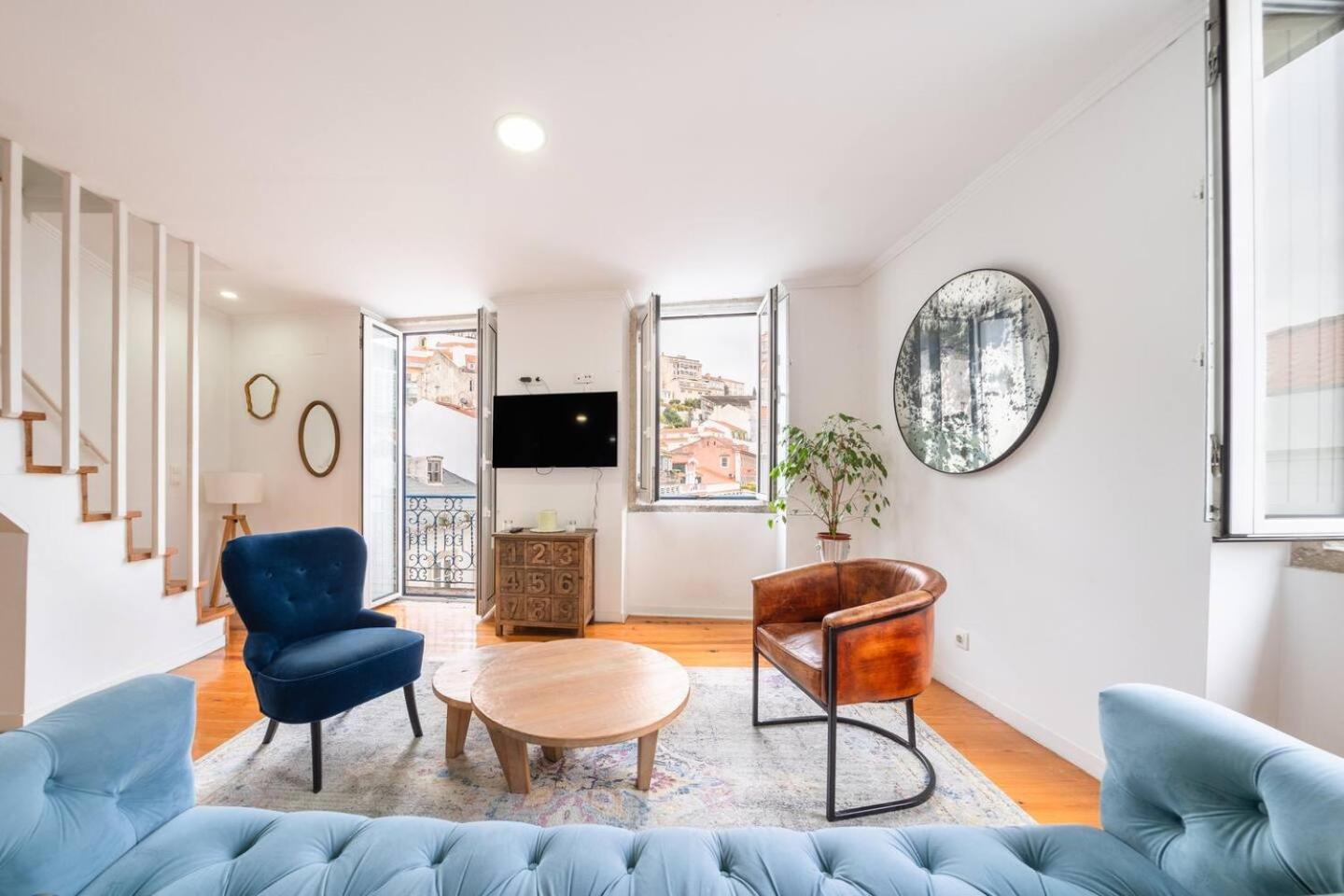 Castle-View Penthouse Duplex In Lisbon Appartement