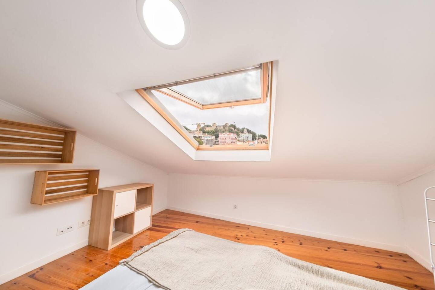 Castle-View Penthouse Duplex In Lisbon * Lisboa