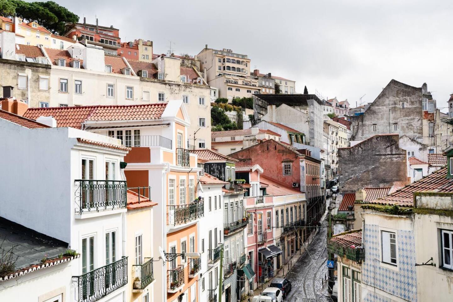 Castle-View Penthouse Duplex In Lisbon Appartement